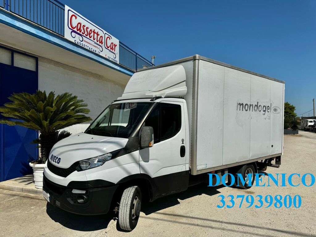 5322368  Camion IVECO DAILY 35C15