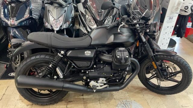 4872797  MOTO GUZZI V7 stone 2022